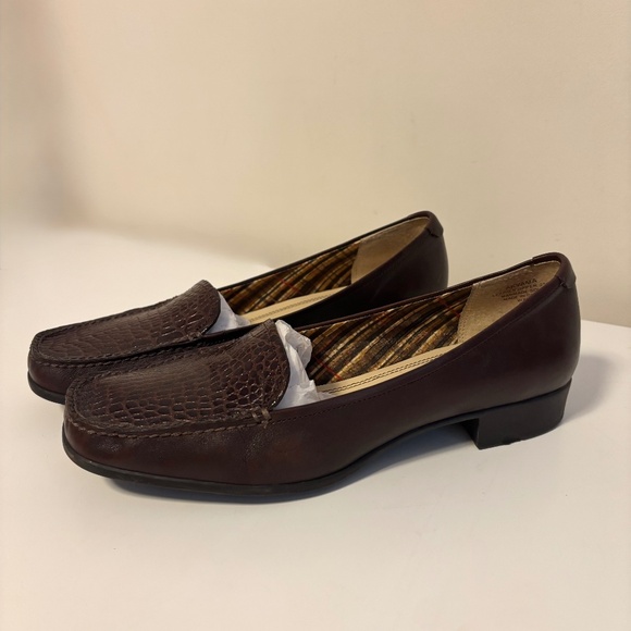 AK Anne Klein Vama iFlex Slip On Leather Loafers Croc Snake Brown Womens US 9 - Picture 1 of 5